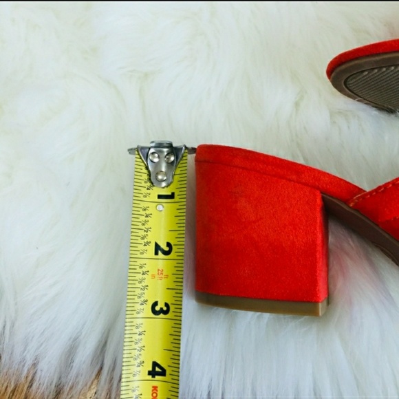 Cross Band Quilted Open Toe Block Chunky Heels - Picture 3 of 4